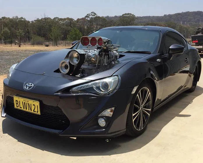 2017-Toyota-86-with-a-Supercharged-2JZ-inline-six-01.jpg