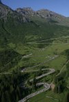 Maratona_dles_Dolomites_-_Pordoi_Pass.jpg